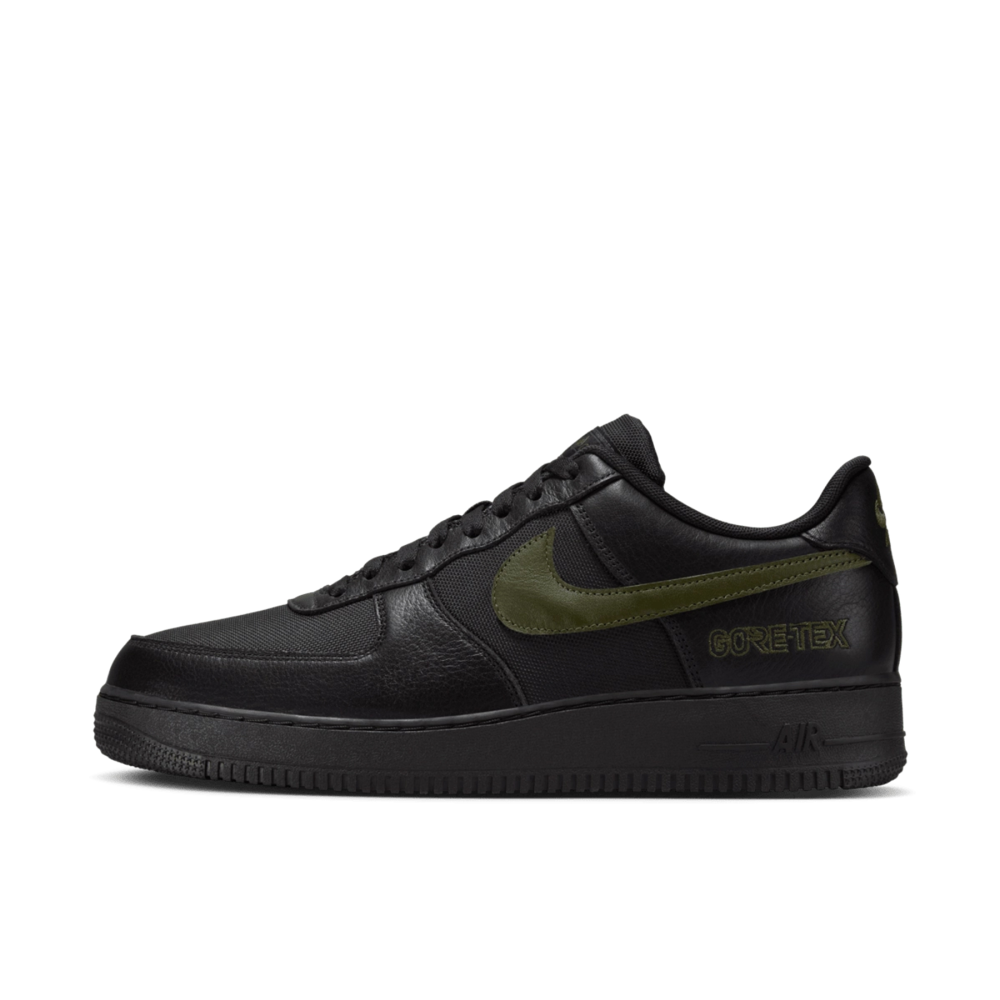 Black and gold nike air force ones online