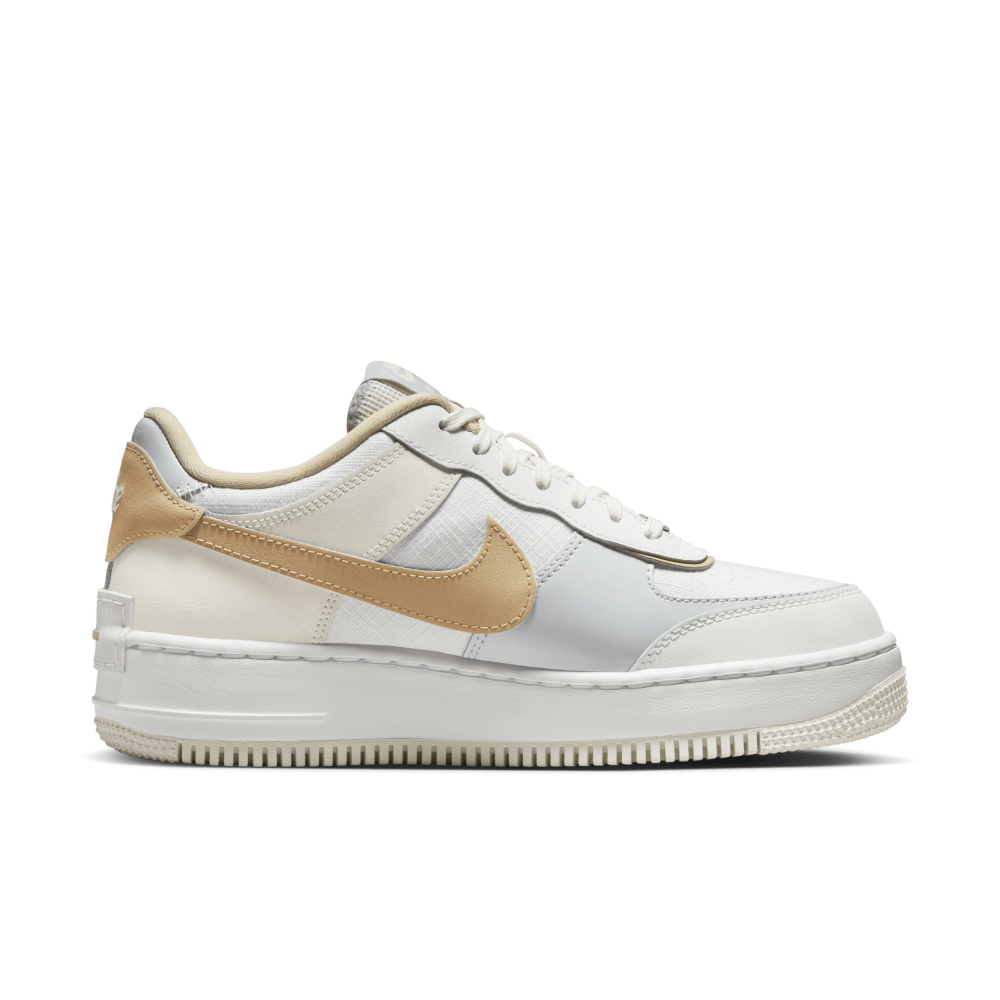 nike air forces size 4