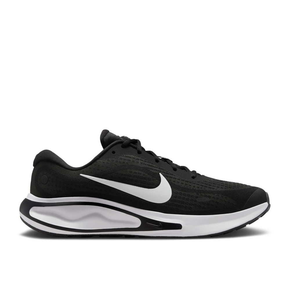 Black nike trainers running online