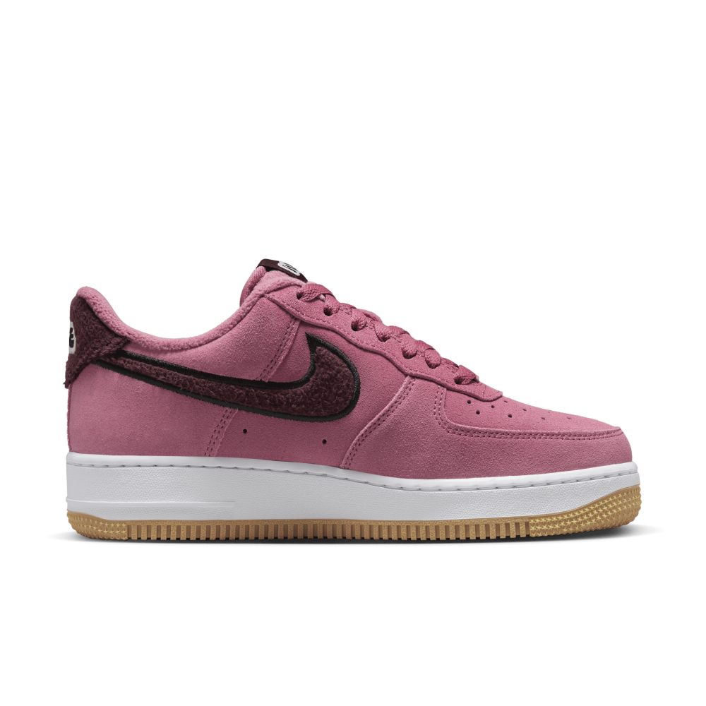 Nike air force 1 07 se pink sale