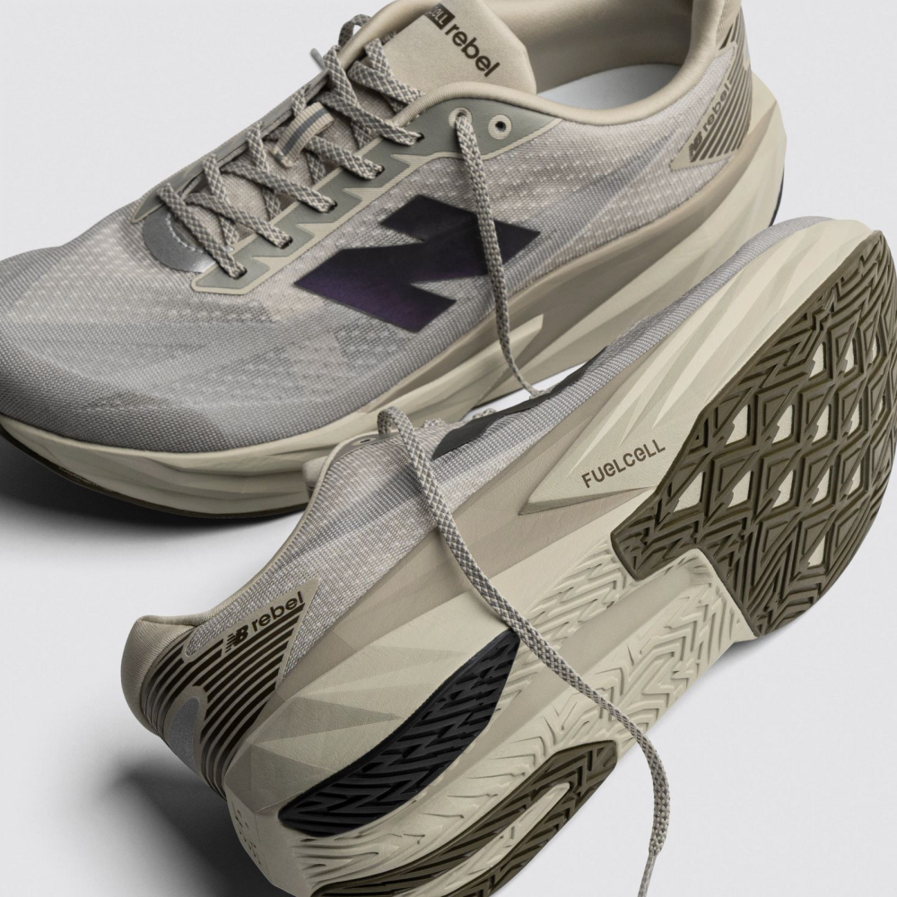 New Balance FuelCell Rebel ベージュ/グレー new-balance-fuelcell-rebel-v5-