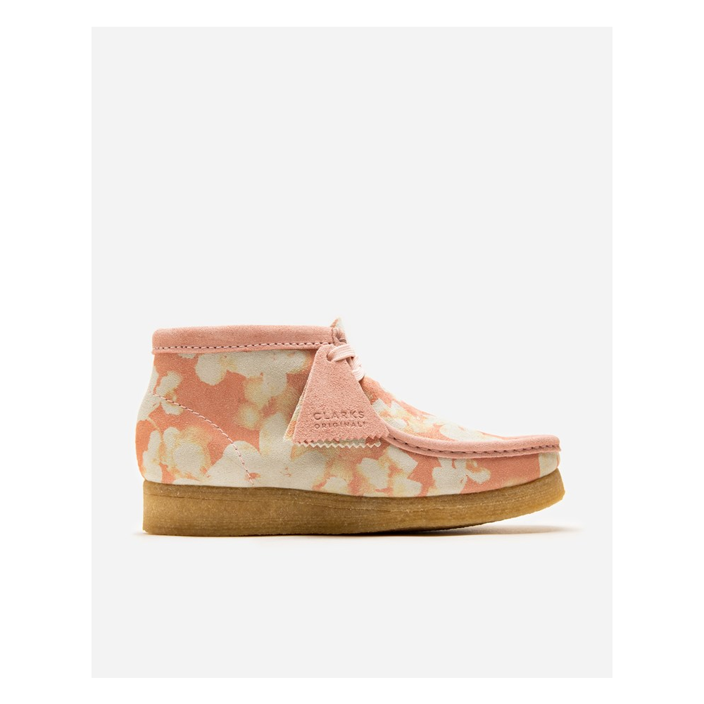 pink wallabees