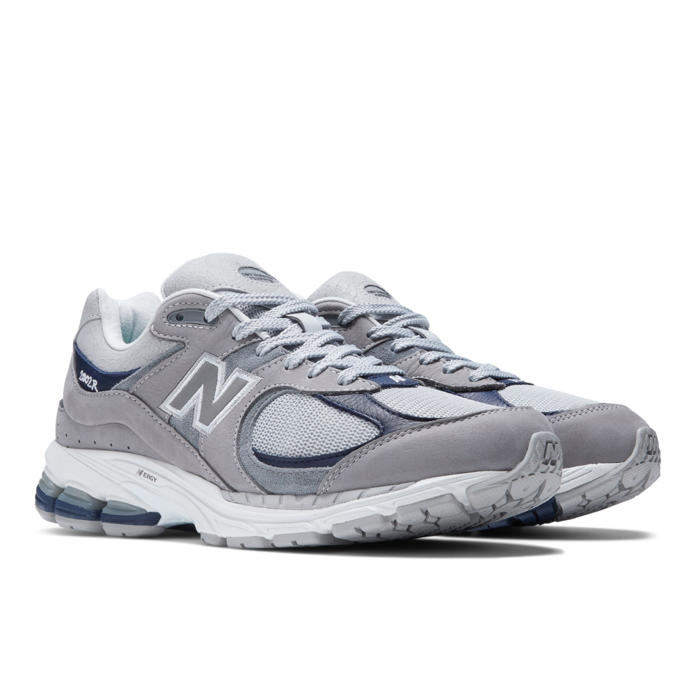 New Balance 2002R thisisneverthat x grau M2002RTH