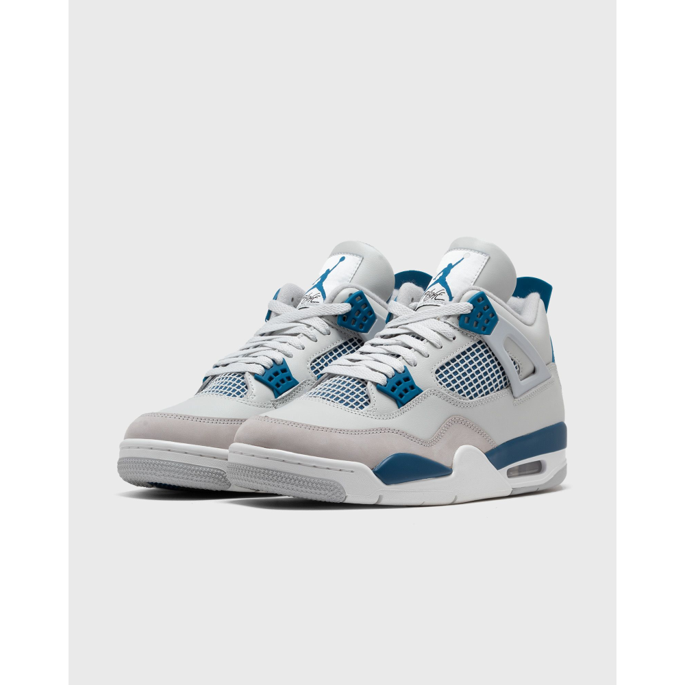 Black and blue jordan 4s online