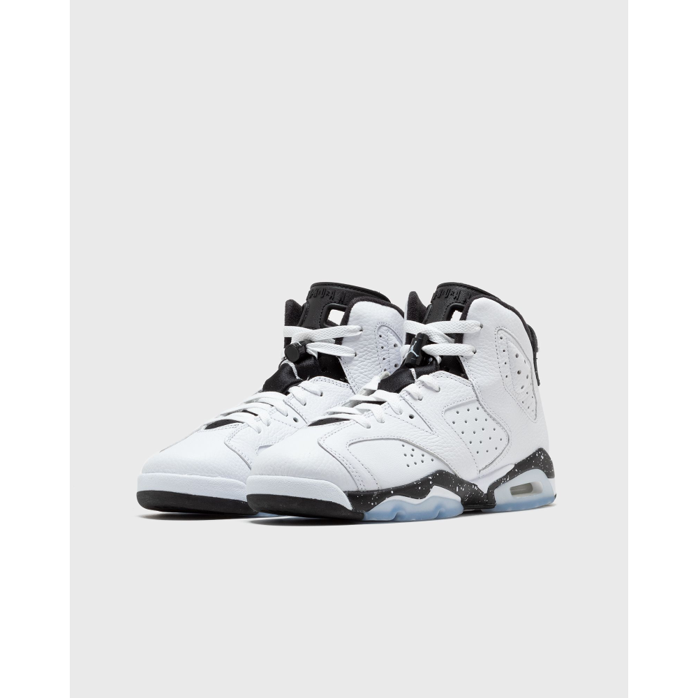 All black retro 6 online