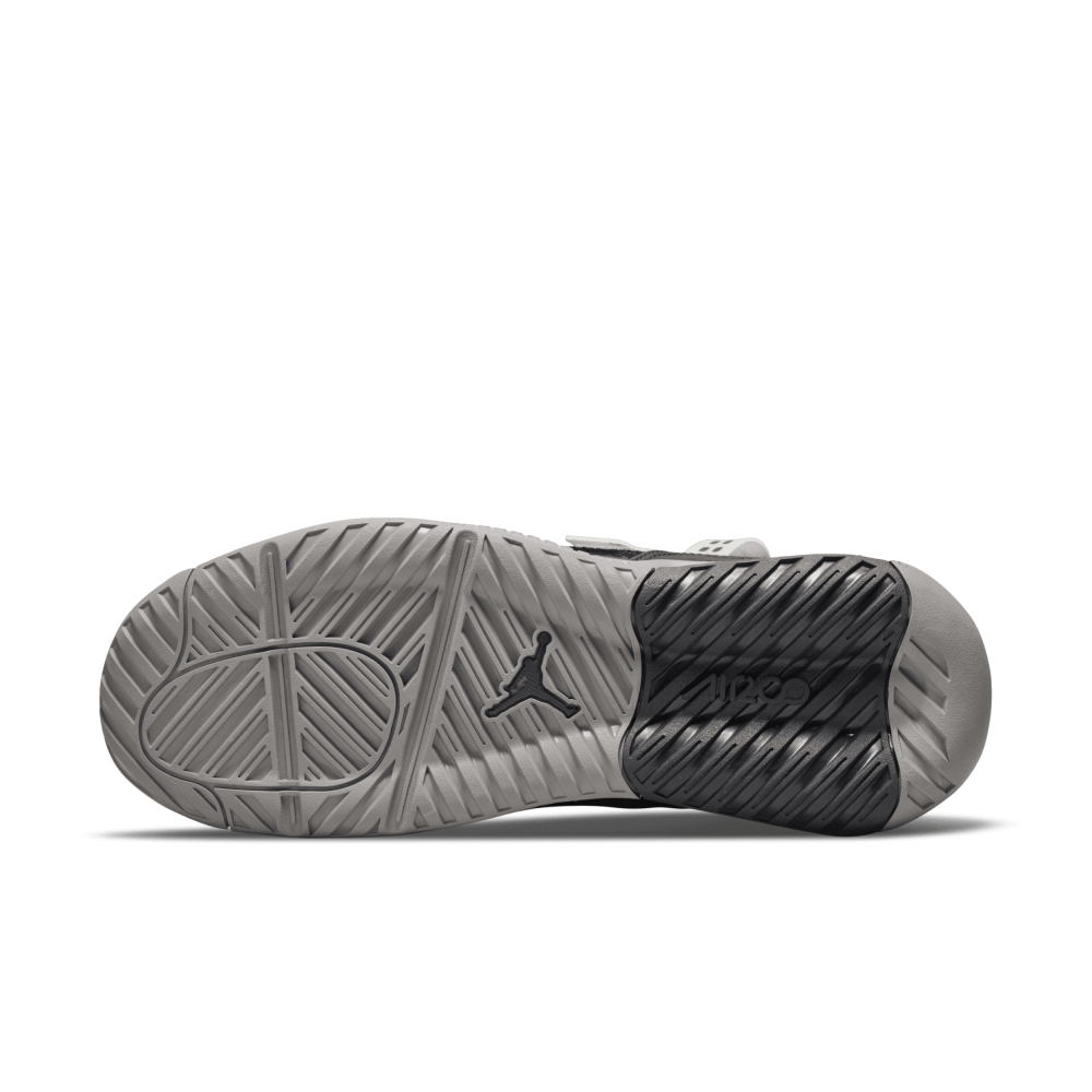 cv8122 nike
