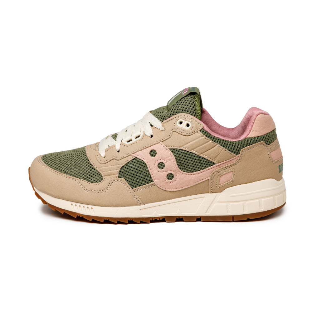 saucony sneaker