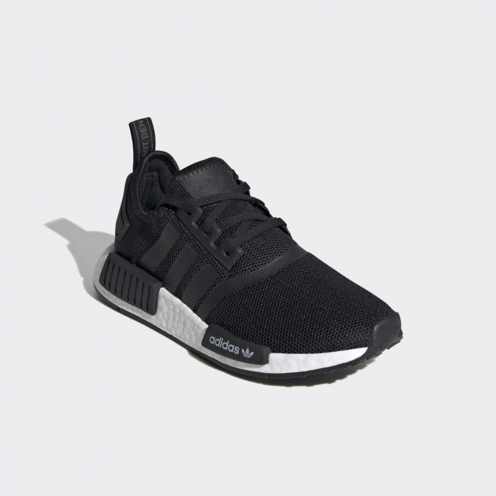 adidas nmd valentine