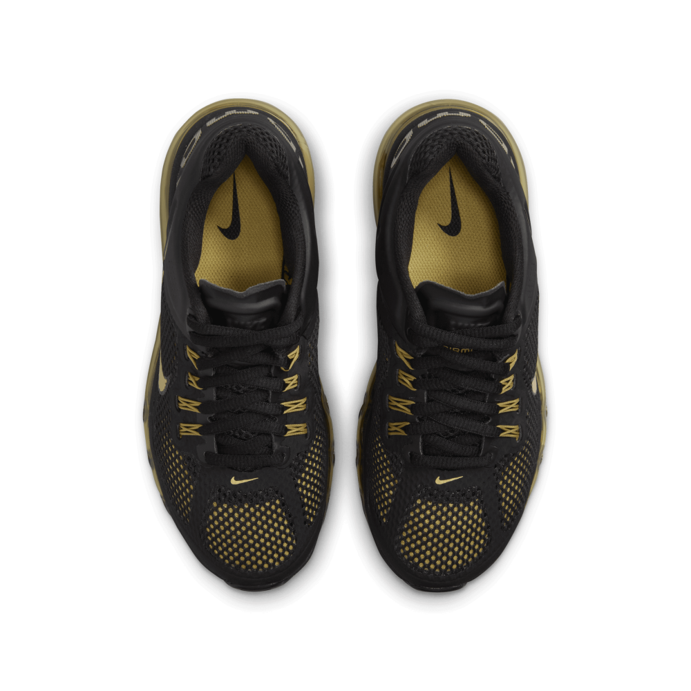 Black and gold nike tennis shoes on sale