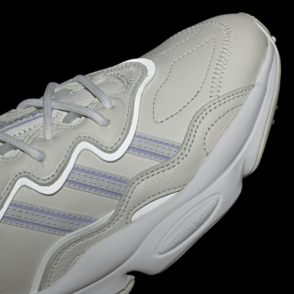 adidas Originals OZWEEGO in weiss - GW8018 | everysize