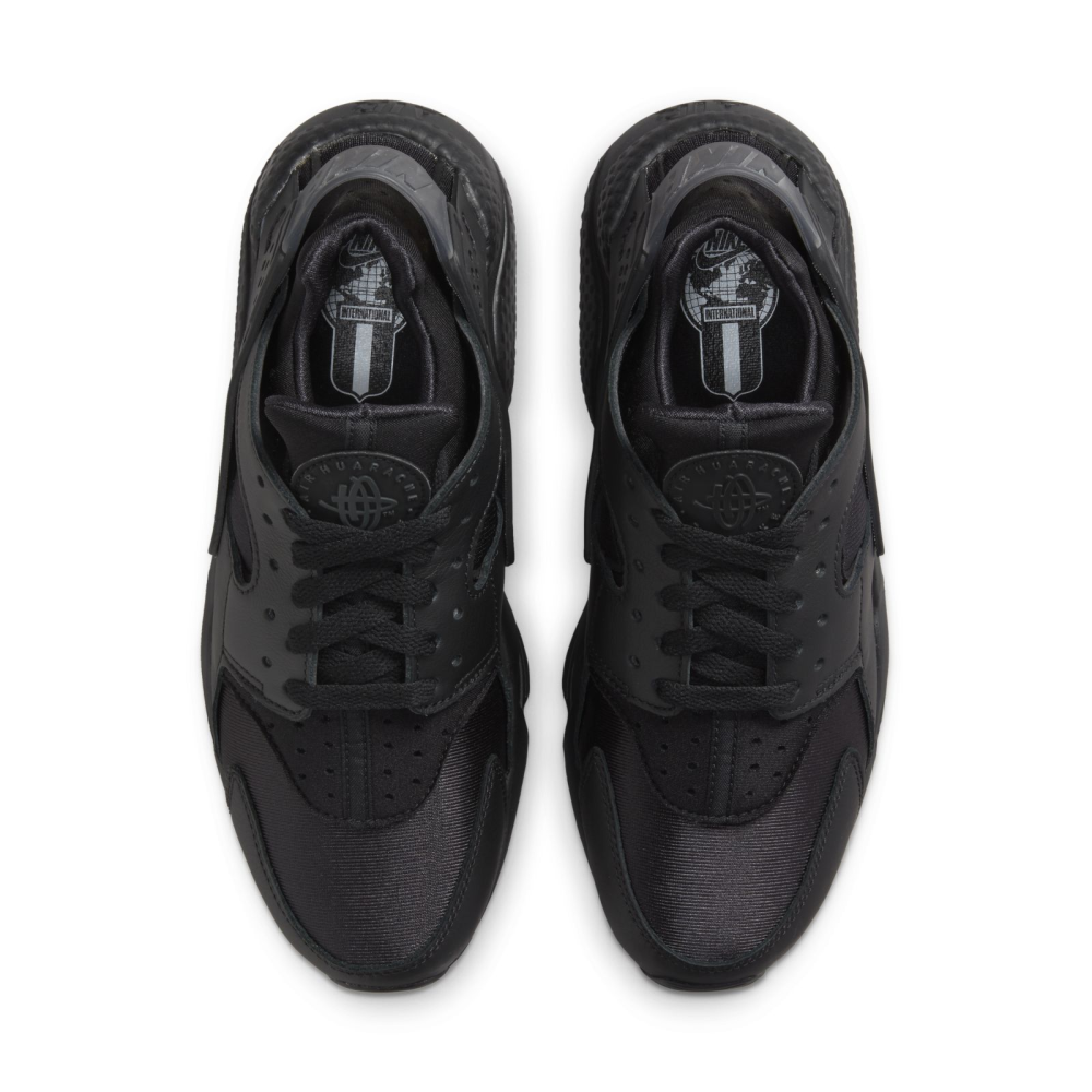 nike air huarache triple black