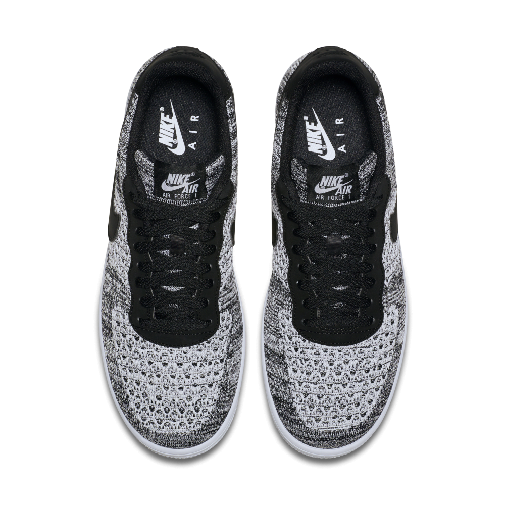 Black flyknit 2 online