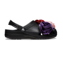 Crocs Classic Rosette (210388-001) in schwarz