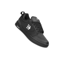 Etnies x Michelin Camber (4101000573 976) in schwarz