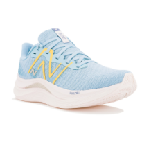 New Balance FuelCell Propel V4 (WFCPRCD4) in blau