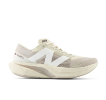 New Balance FuelCell Rebel v4 (WFCXSYD) in weiss