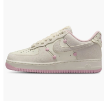 Nike Air Force 1 Low Day Valentines 2025 (HV5992 111)
