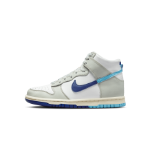 Nike Dunk High SE (FN7995-100) in weiss
