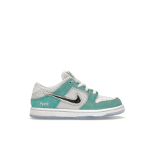 Nike April Skateboards x Dunk Low SB TD (FZ6107 300)