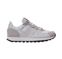 Nike V Love (AR4269 102)