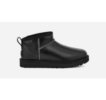 UGG Classic Ultra Mini Leather Lthr Regen (1163490-BLK) in schwarz