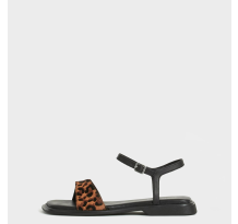 Vagabond Izzy (5913-361-94)