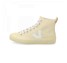 VEJA Millers impressive shoe game here (PA0102898) in weiss