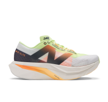 New Balance FuelCell SuperComp Elite v4 (MRCELLA4) in weiss