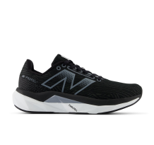 New Balance FuelCell Propel v5 (WFCPRLB5) in schwarz