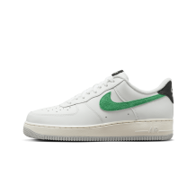Nike Air Force 1 07 (DR8593-100) in weiss