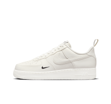 Nike Air Force 1 07 (FZ4625-100) in pink
