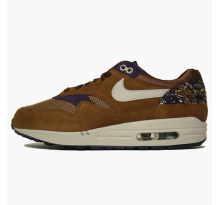 Nike Air Max 1 Premium Friendly Football Pack (308866-202)