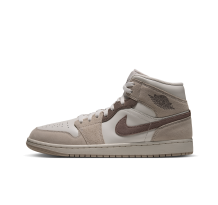 Jordan Air 1 Mid SE (IZ8569-030)