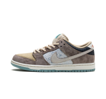 Nike Dunk Low SB (FZ3129 200)