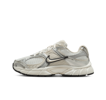 Nike V5 RNR (HQ7901-104)