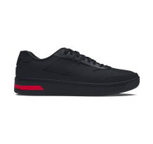 Under Armour Court 96 (3028633-001) in schwarz