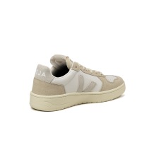 VEJA V 82 Leather (VE3320756B)