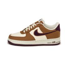 Nike Air Force 1 07 LV8 (FQ8713 200) in braun