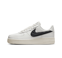 Nike Air Force 1 07 WMNS (FV1182-001) in weiss