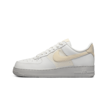 Nike Air Force 1 07 ESS (DJ9945-100)