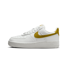 Nike Air Force 1 07 SE (DV3808-101) in weiss