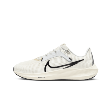 Nike Pegasus 40 Air Zoom (DV3854-104) in weiss