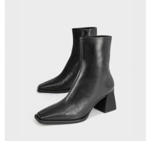 Vagabond Hedda (5002-001-20)