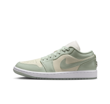 Jordan 1 Low SE (HF4078-100)