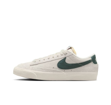 Nike Blazer Low 77 Vintage (FQ8060-002) in schwarz