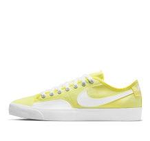 Nike Blazer Court SB (CV1658-700) in gelb