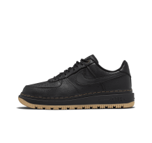 Nike Air Force 1 Luxe (DB4109-001) in schwarz