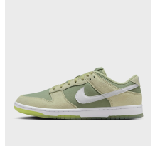 Nike Dunk Low (HM9651-300) in grün