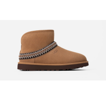 UGG Classic Mini Crescent (1158262-CHE) in braun