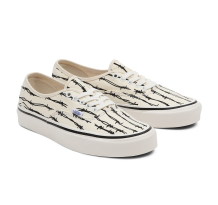 Vans UA Authentic 44 DX Anaheim Factory (VN0A5KX4AXF1) in weiss